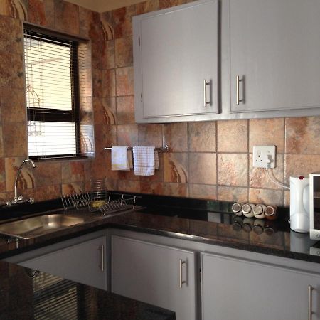 פאלאבורווה Impala Chalets מראה חיצוני תמונה