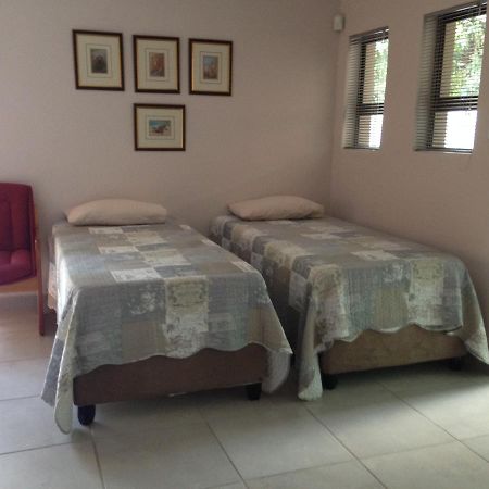 פאלאבורווה Impala Chalets מראה חיצוני תמונה