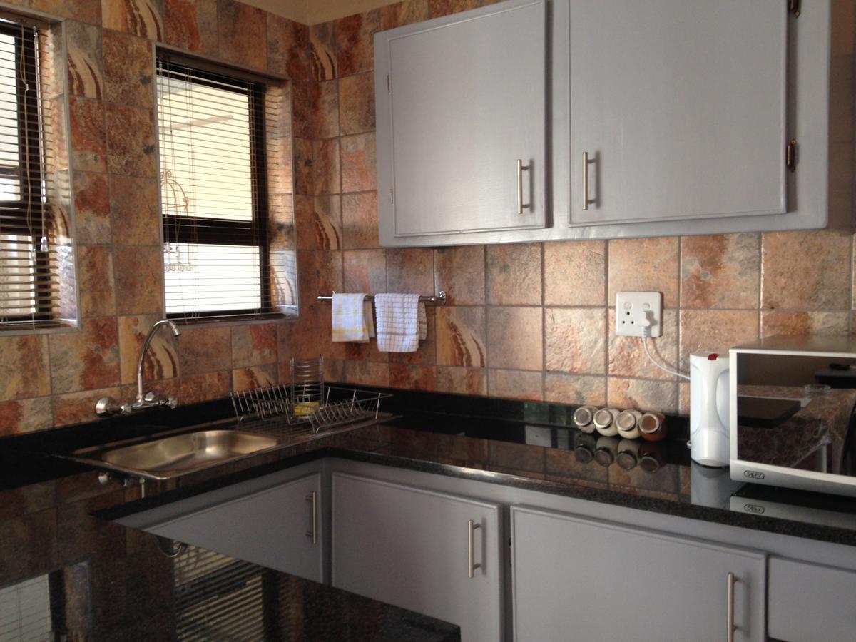 פאלאבורווה Impala Chalets מראה חיצוני תמונה