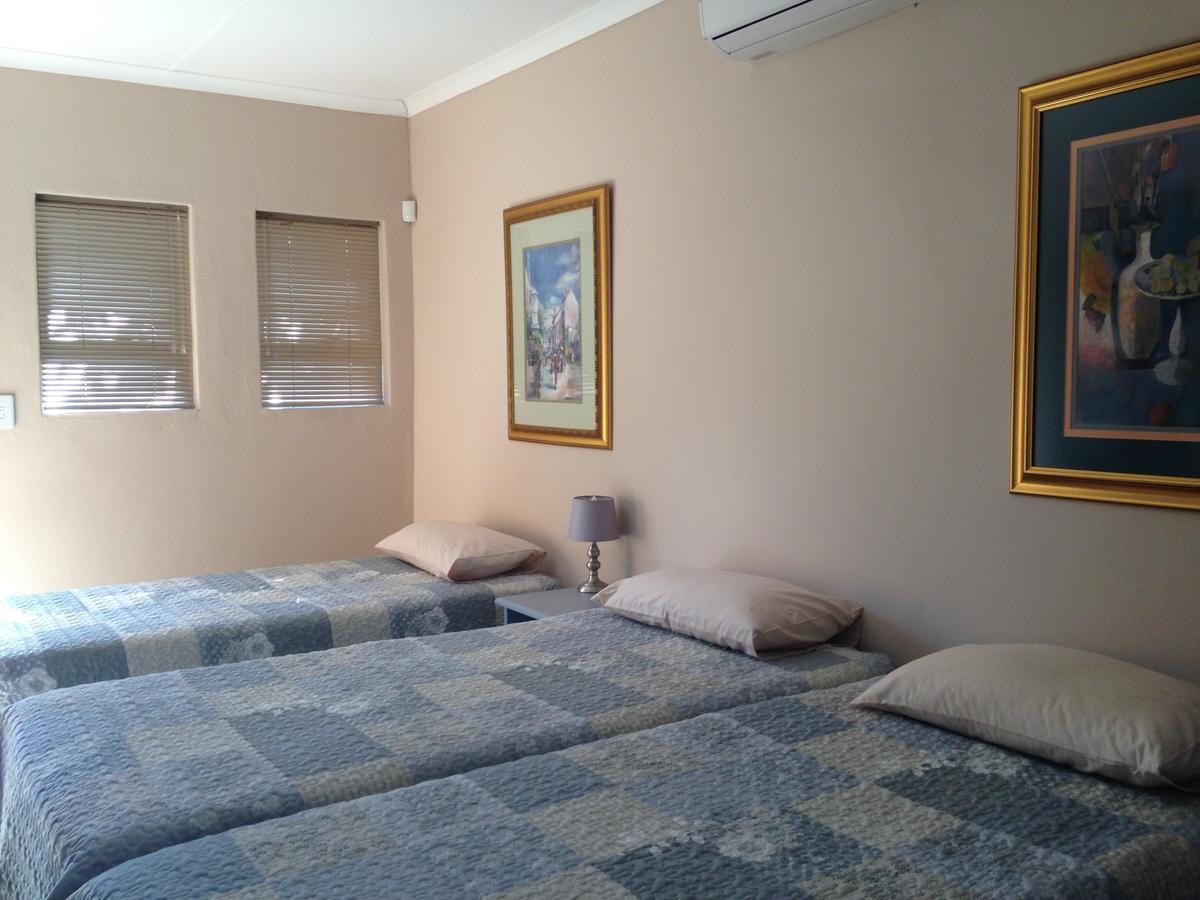 פאלאבורווה Impala Chalets מראה חיצוני תמונה